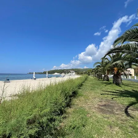 Relax In Sithonia With Ocean Views *